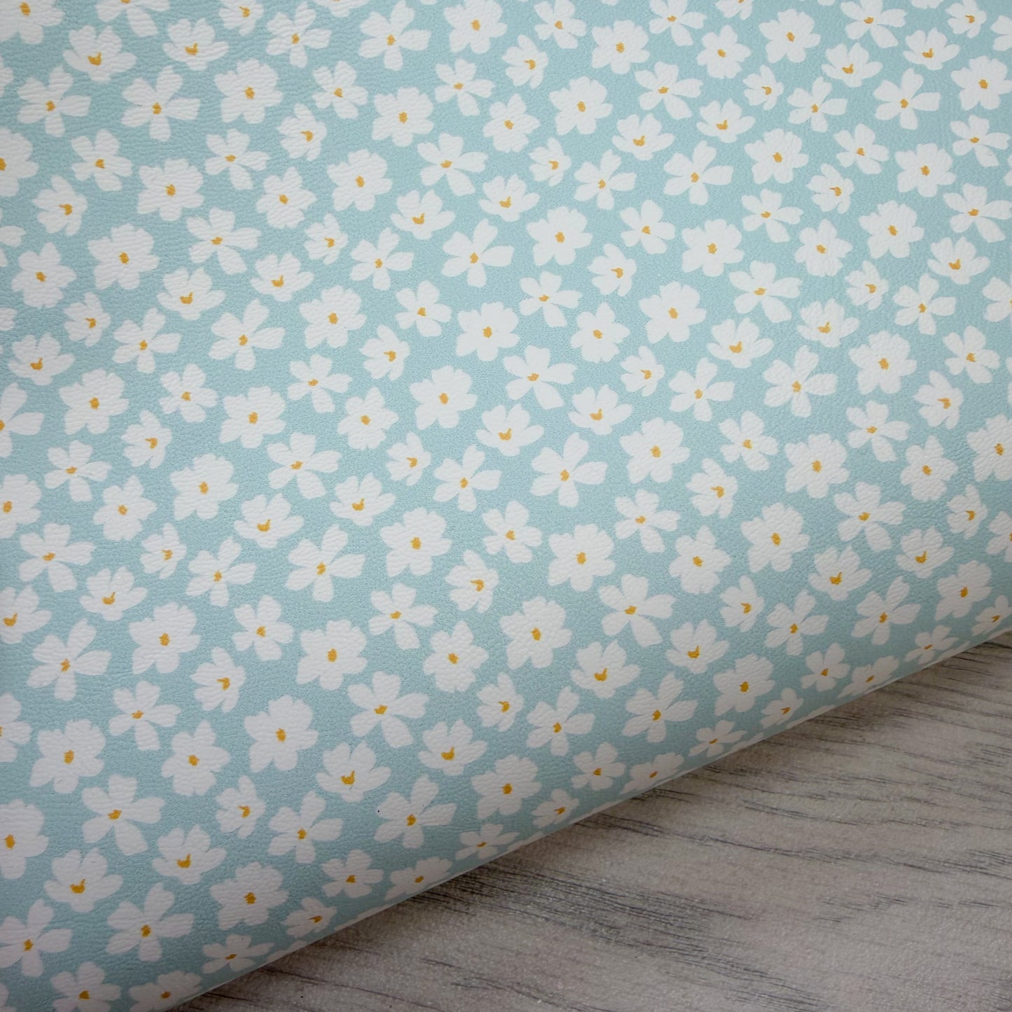 Spring Daisys Leatherette