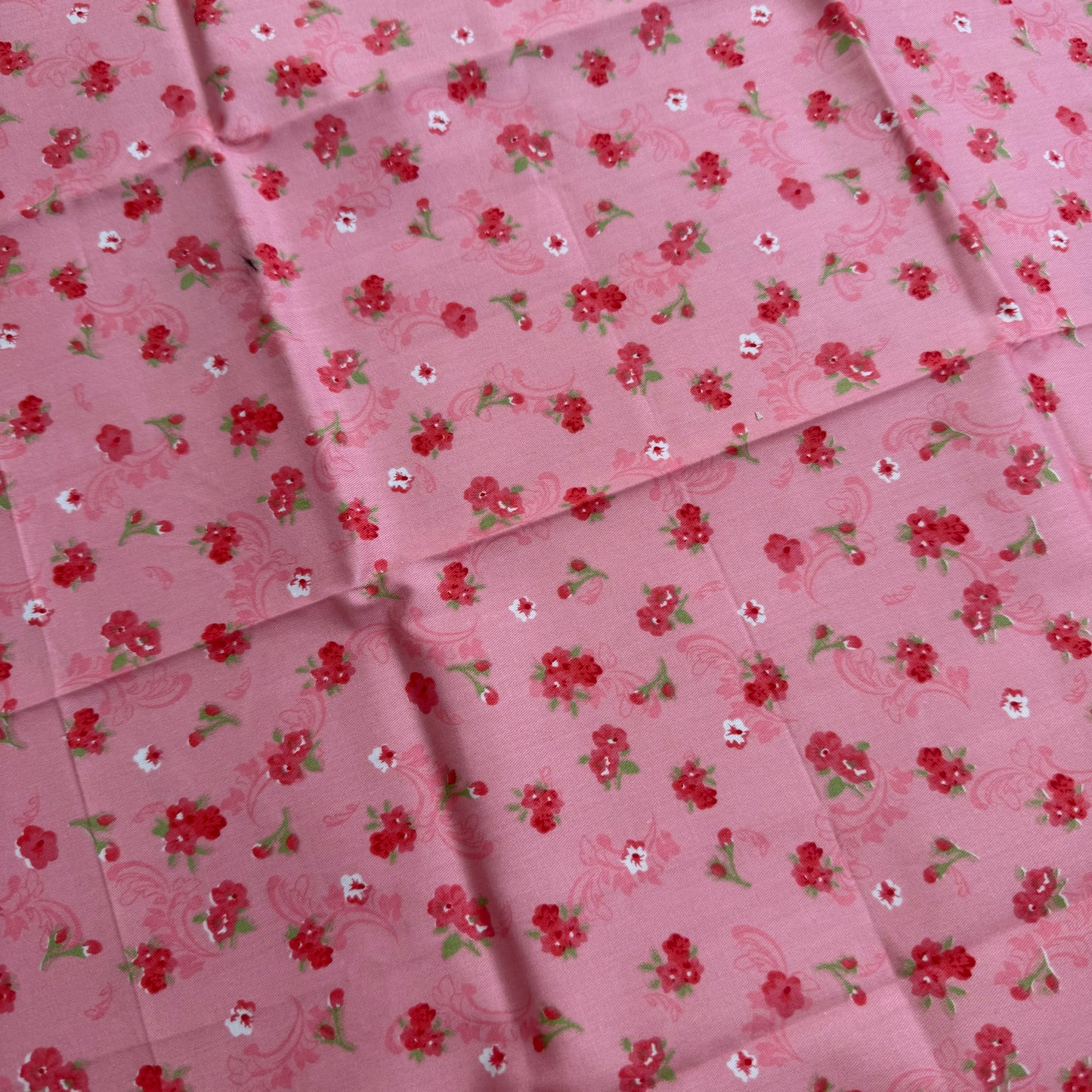 Fat Quarter Cotton Fabric Pink & Red Floral