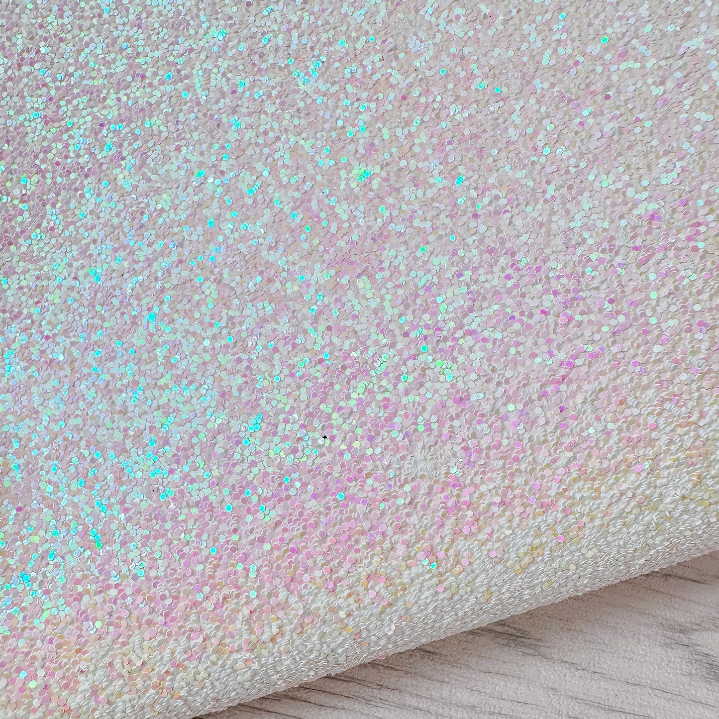 Dreaming White Glitter