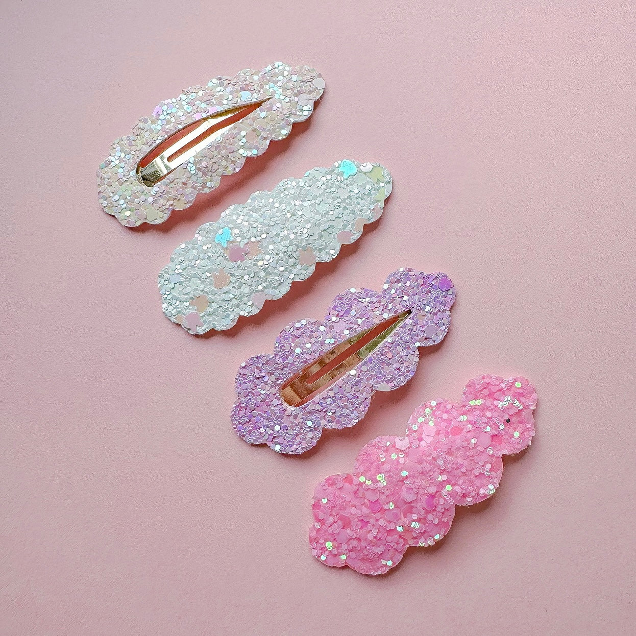 PREORDER JUNE Sassy Scalloped Snap Clip Die Glitter Glitter On The Wall Exclusive