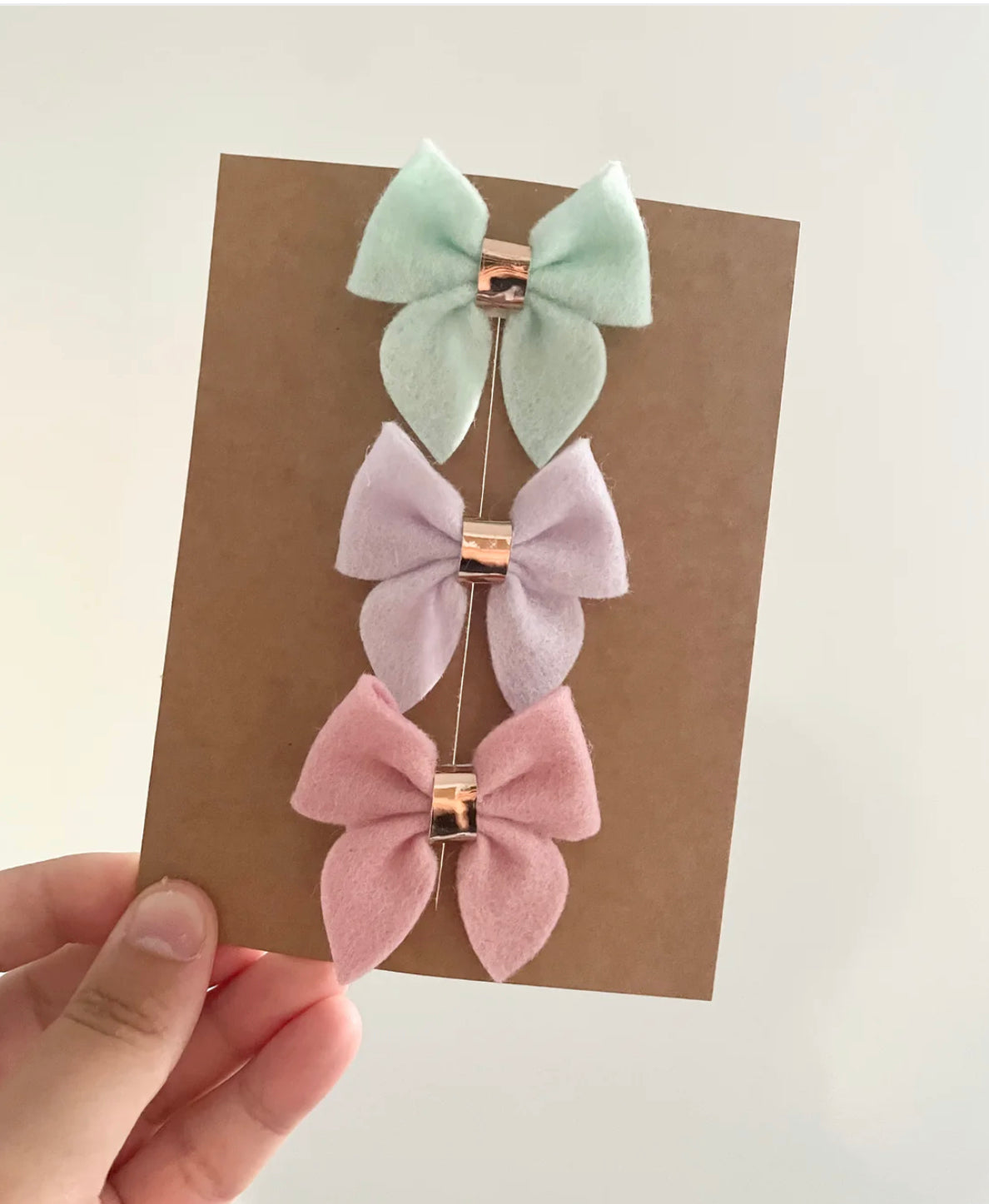 Loveable Bow Die Glitter Glitter On The Wall Exclusive