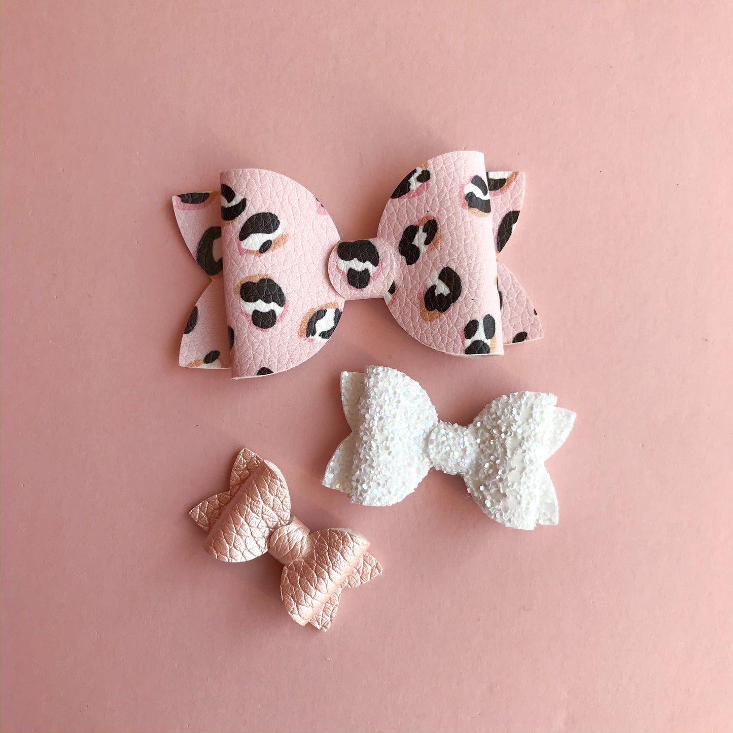 PREORDER JUNE Beauty Bow 3”, 2”, 1.5” Die Glitter Glitter On The Wall Exclusive