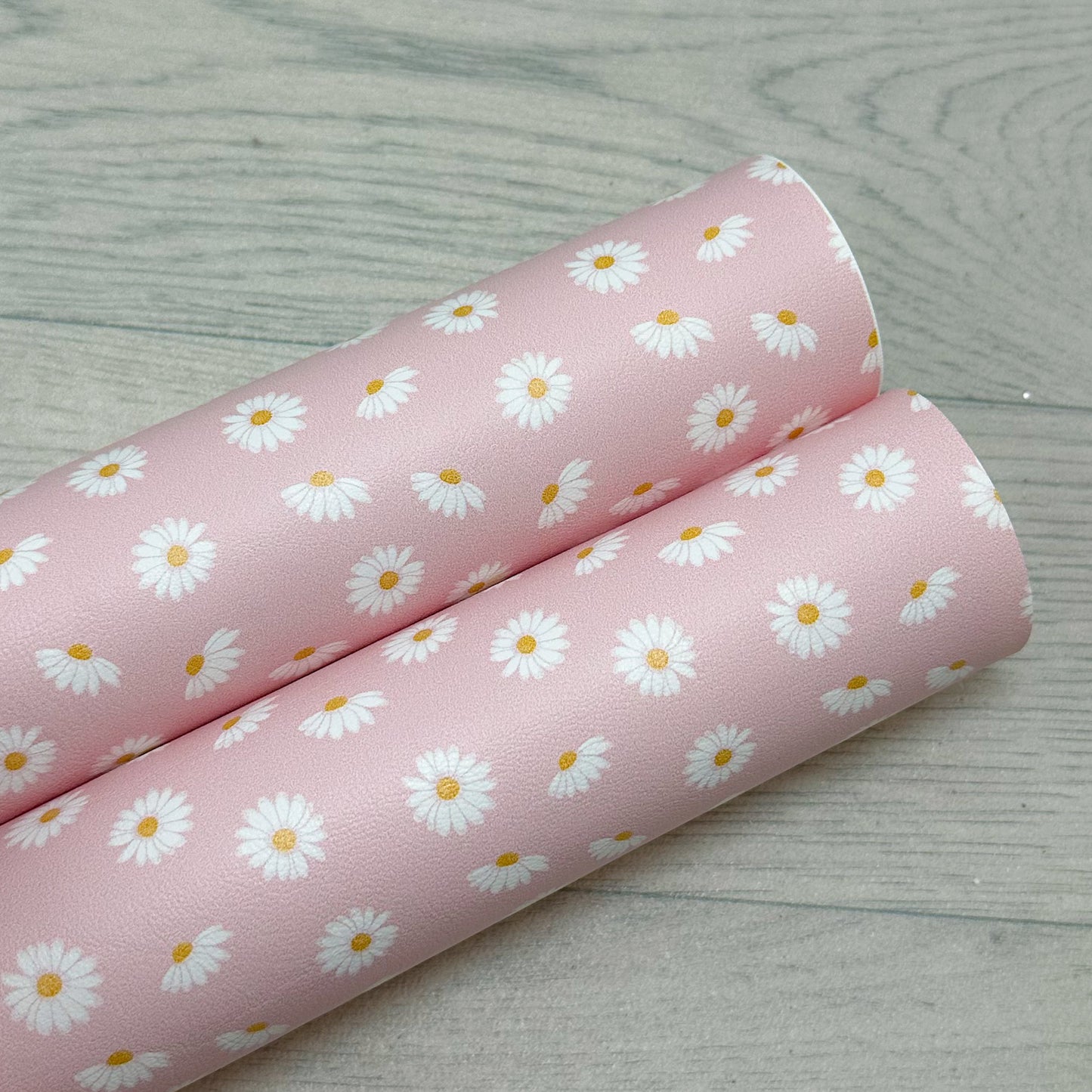 Pretty Daisy Leatherette