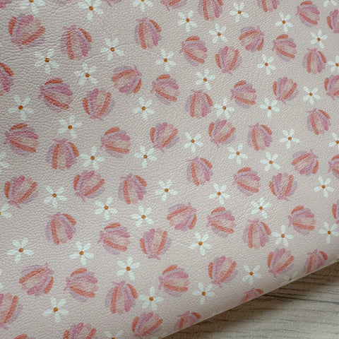 Seashells & Daisies Leatherette