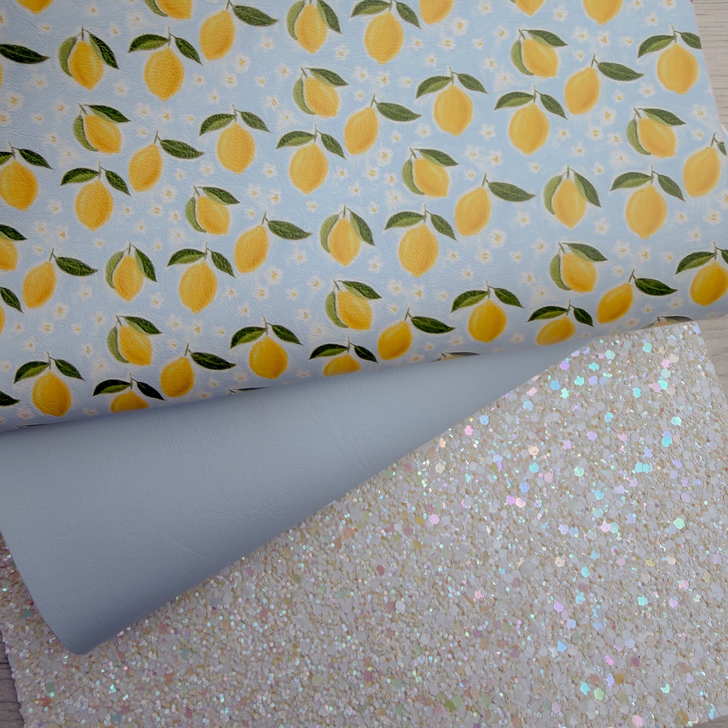 Blue Lemon Daisies & Leather Sheets