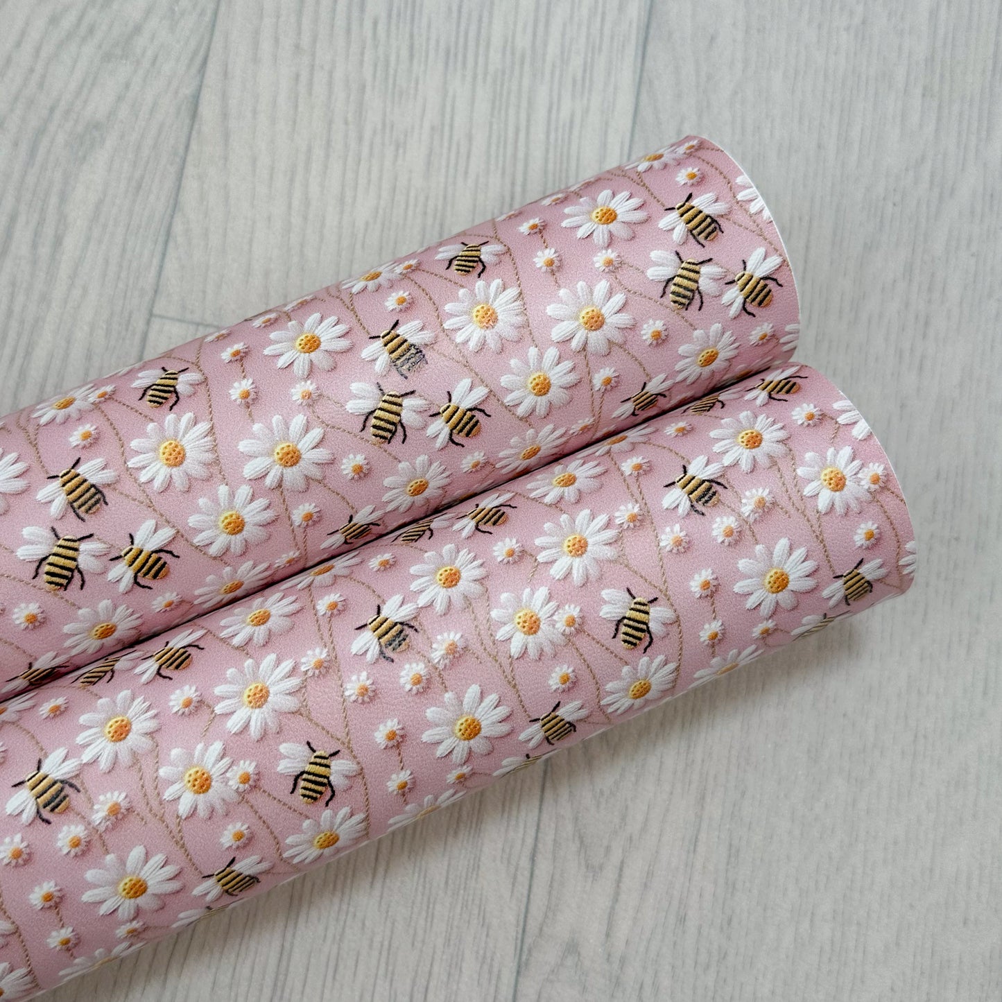 3D Bees & Daisy Flowers Leatherette