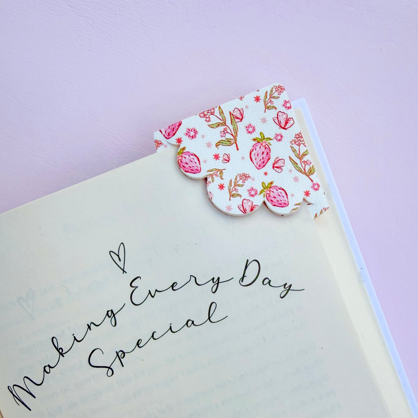 Corner Bookmark Die Glitter Glitter On The Wall Exclusive