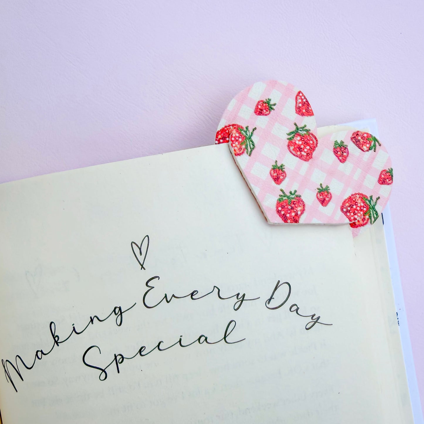 Corner Bookmark Die Glitter Glitter On The Wall Exclusive