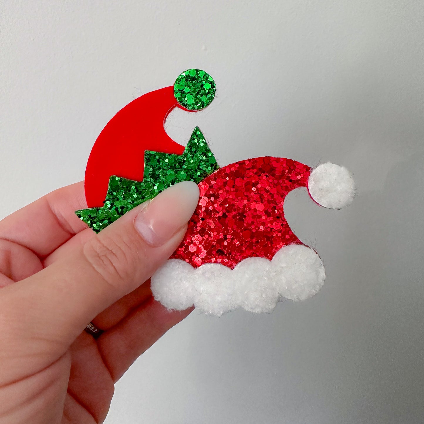 Santa & Elf Hat Snap Clip Die Glitter Glitter On The Wall Exclusive
