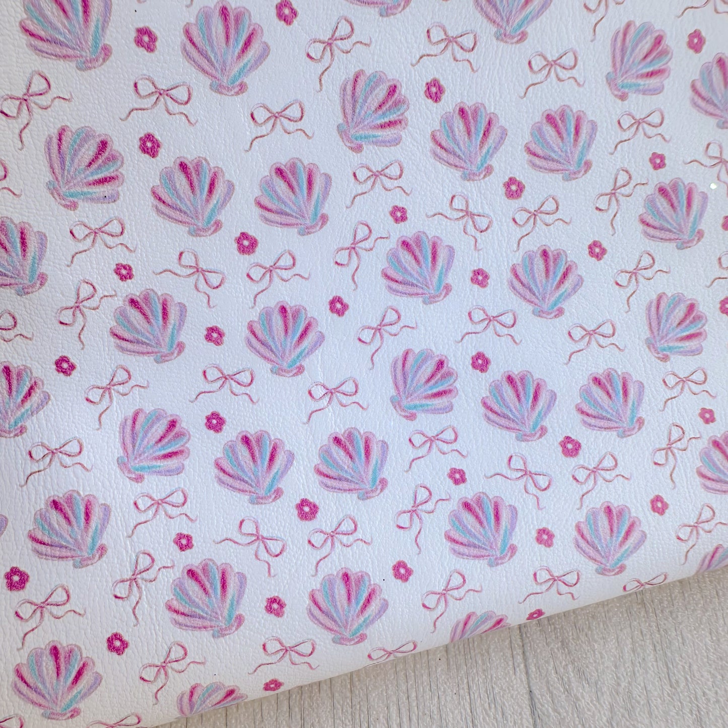 Shells & Bows Leatherette