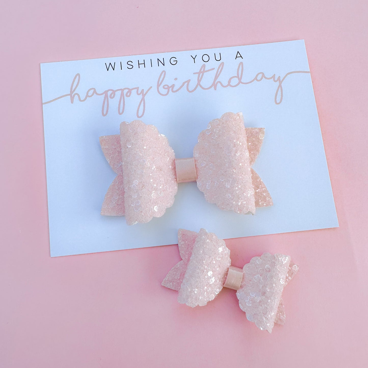 PREORDER JUNE Scalloped Beauty Bow 2.5&3.5" Die Glitter Glitter On The Wall Exclusive