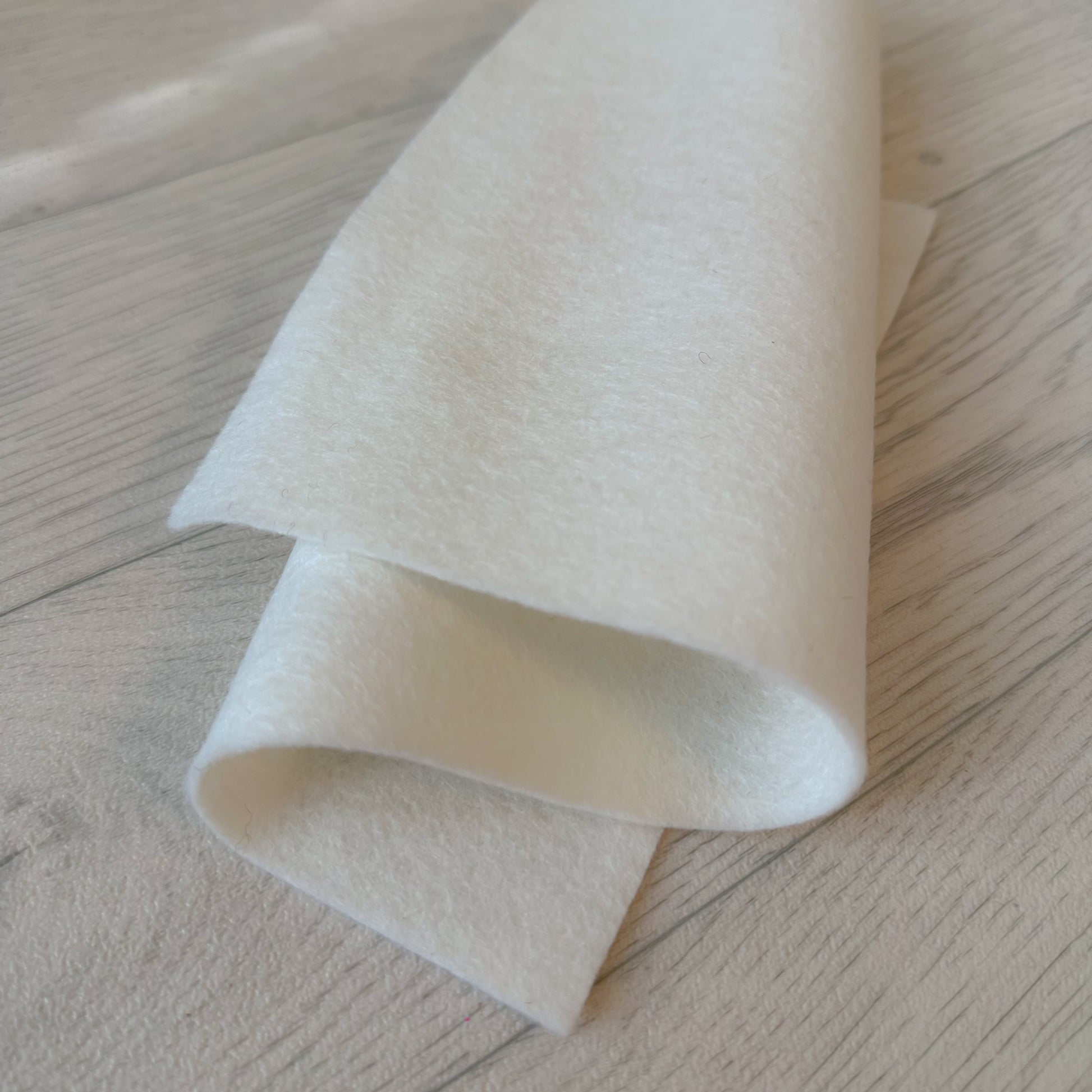 Marshmellow White 100% Merino Wool Felt 20x30 cm 1.2 mm thick
