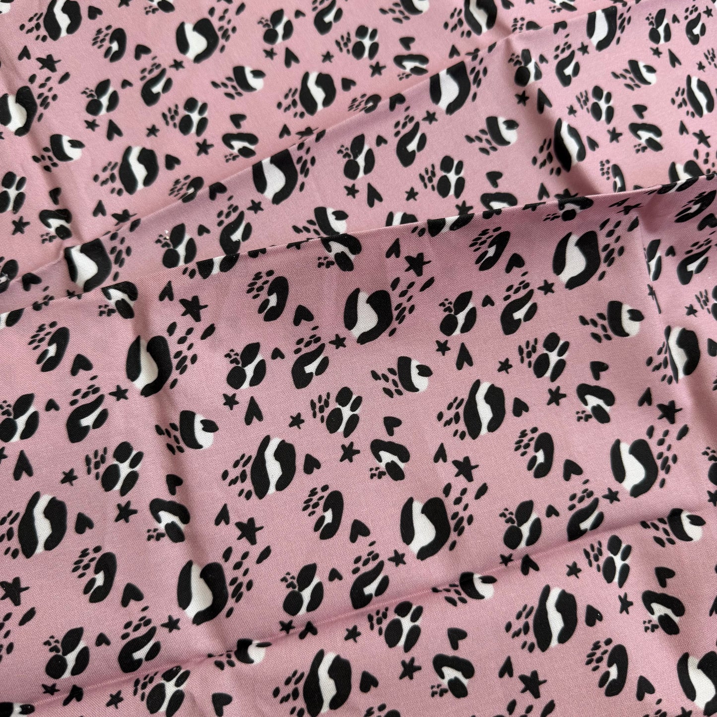 Fat Quarter Cotton Fabric Dusky Pink Leopard