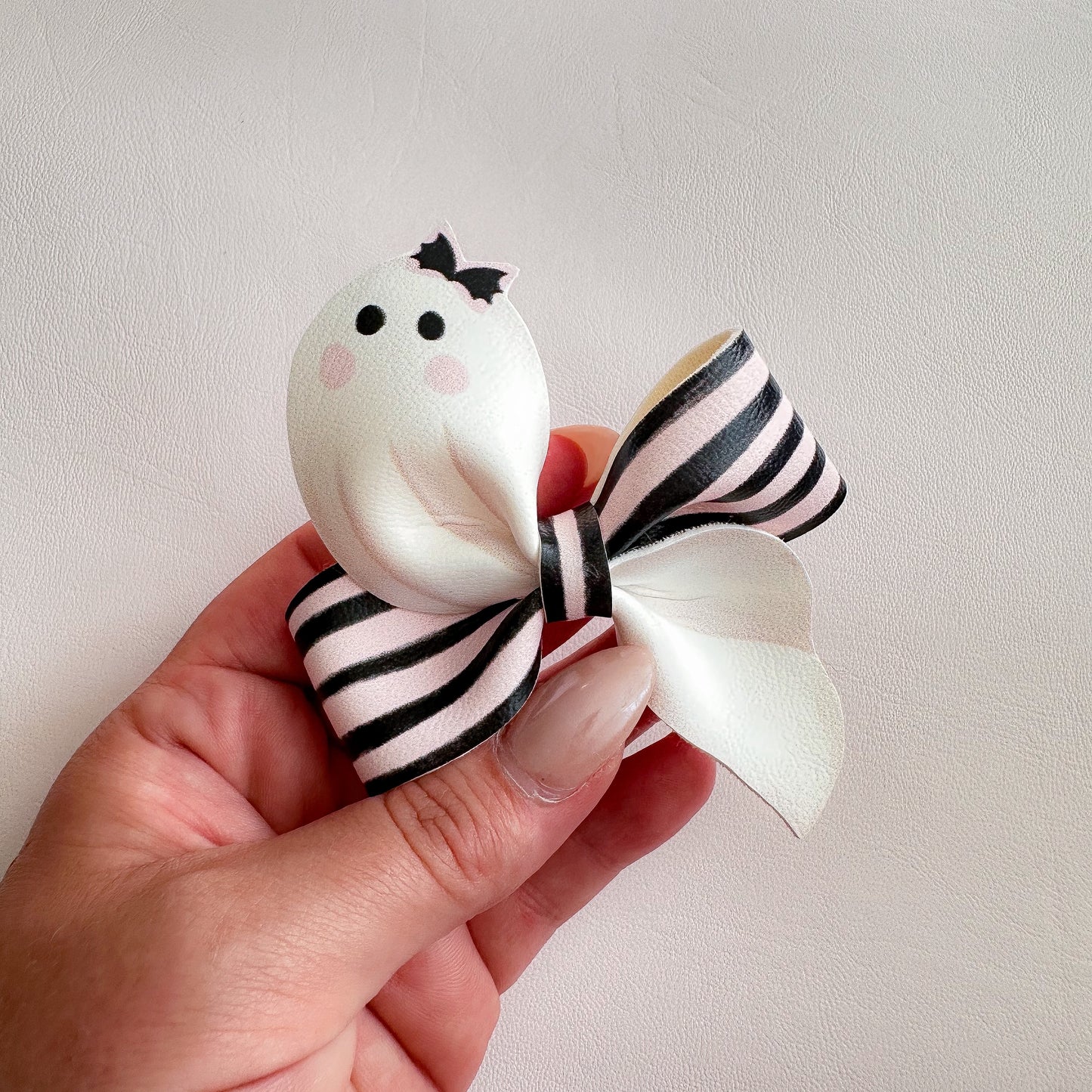 Boo-tiful Ghosts Loop De Lou Cut Out Sheet DIY Kit