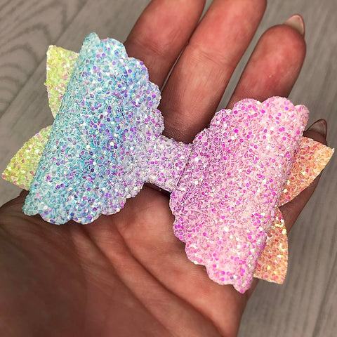 Beauty Scalloped Bow 4" Die Glitter Glitter On The Wall Exclusive