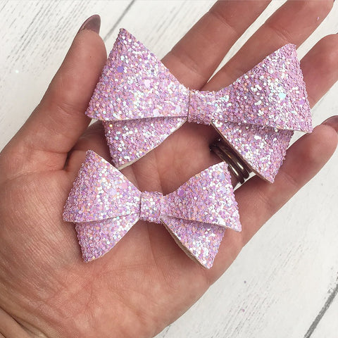 Cherub Bow Die Glitter Glitter On The Wall Exclusive