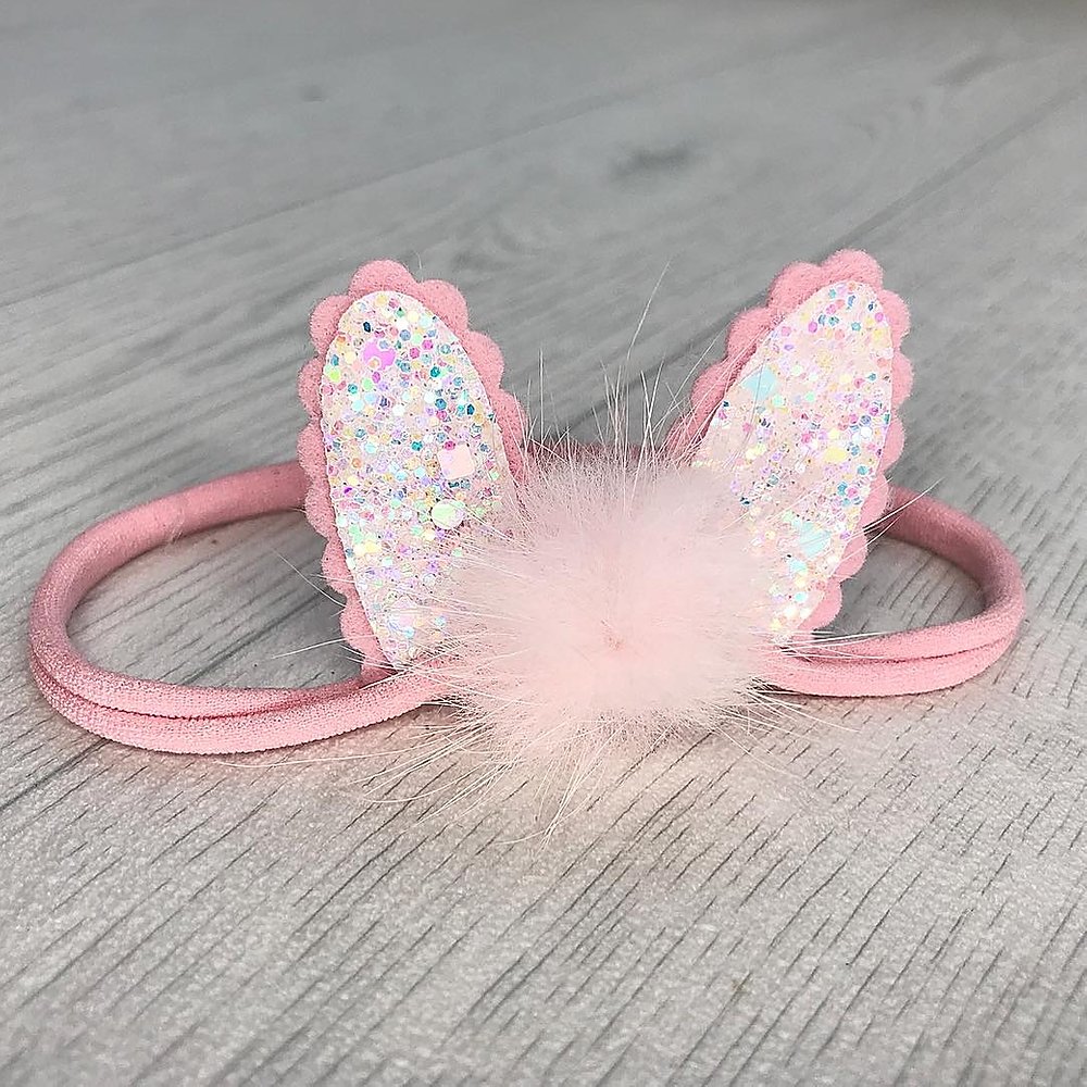 Honey Bun Ear Die Glitter Glitter On The Wall Exclusive