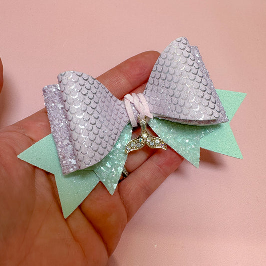 Spill The Tea Bow Jewel Box Exclusive