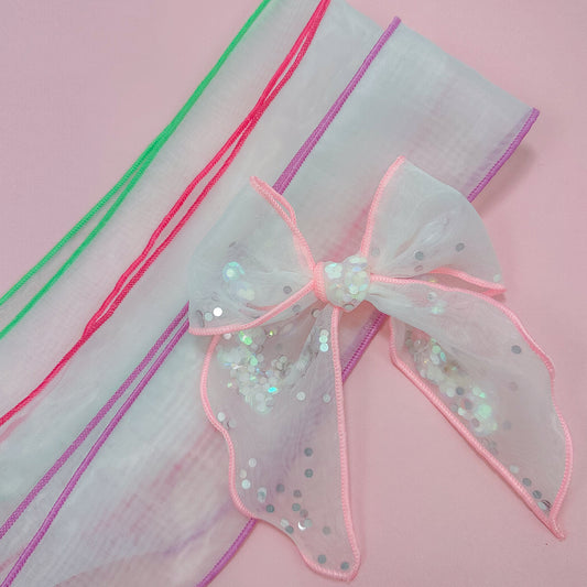 White Organza Shaker With Coloured Edge Bow Strips
